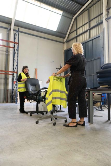 Creativas, arquitectas y dise&ntilde;adoras del Instituto 42 participan en una performance del movimiento Reoffice By Montiel - 2, Foto 2