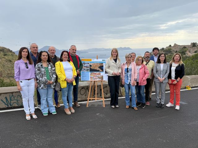 Guevara inaugura las obras de mejora del acceso a las baterías de Cabo Tiñoso - 5, Foto 5