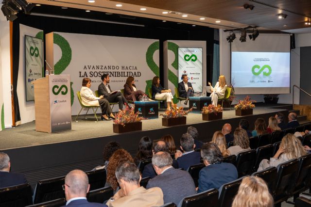 CaixaBank y Revista Élite Murcia impulsan el diálogo sobre sostenibilidad en la Región de Murcia con el foro 'Avanzando hacia la sostenibilidad' - 3, Foto 3