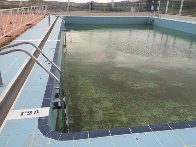 El PSOE denuncia que la falta de previsión del PP dejará este verano a La Parroquia sin piscina - 1, Foto 1