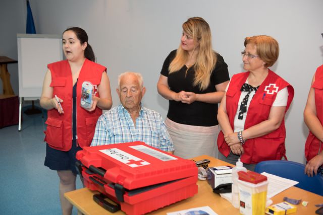 Cruz Roja y Ayuntamiento ponen en marcha el programa Salud constante - 4, Foto 4