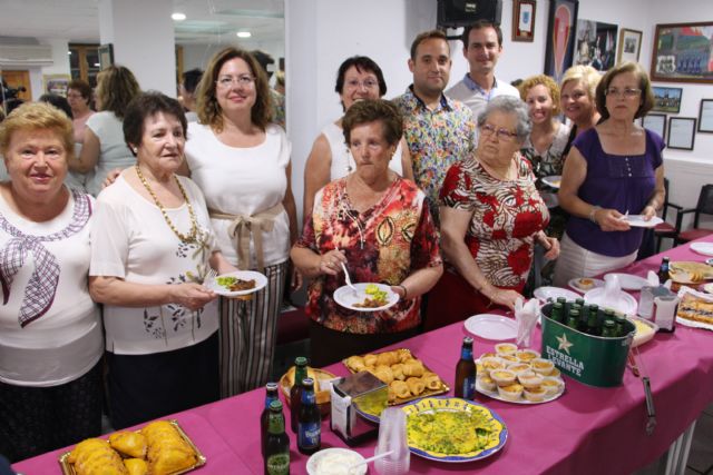 Las Amas de Casa celebran su tradicional encuentro gastronómico en las Fiestas Patronales - 1, Foto 1