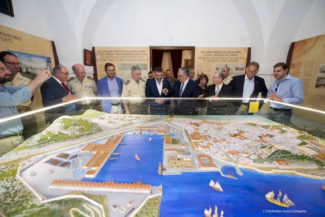 La maqueta de la Cartagena del siglo XVIII se presento ayer en el Museo Militar - 1, Foto 1