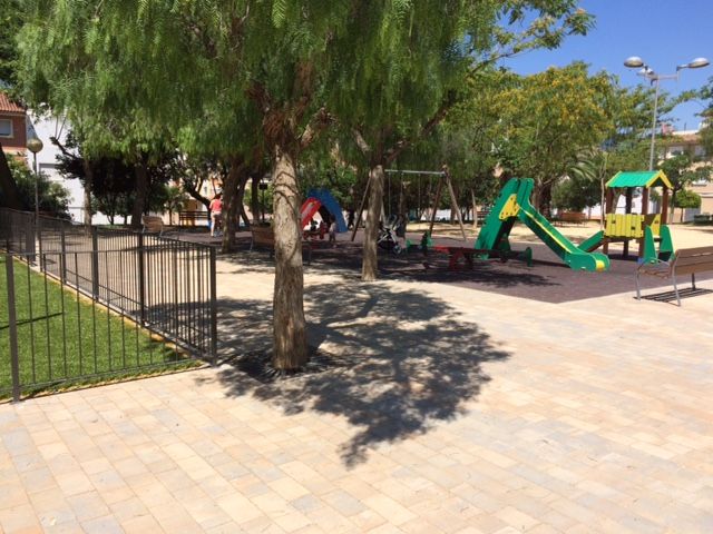 Concluyen las obras de la nueva plaza situada junto a la Calle San Pedro y en el parque del Centro Social del Barrio San Antonio de Molina de Segura - 2, Foto 2
