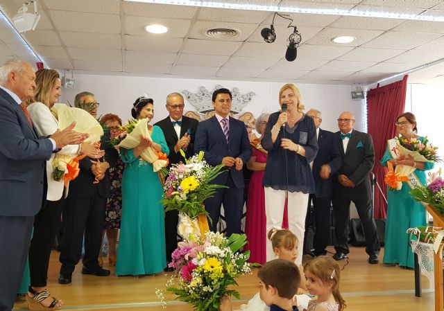 La consejera de Familia asiste a la elección de la reina y las damas del centro municipal de personas mayores de San Javier - 1, Foto 1