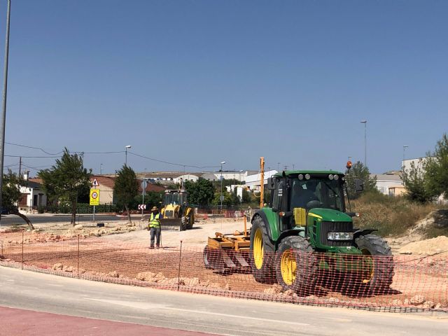 Arrancan las obras de construcción de una nueva rotonda entre Beniel y el polígono industrial de El Mojón - 1, Foto 1