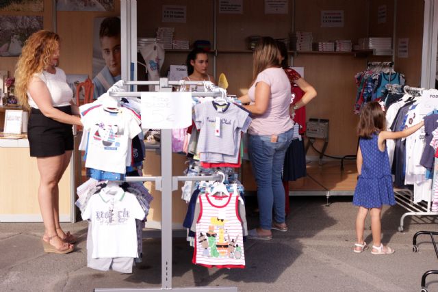 Arranca la VII Feria Outlet de Las Torres de Cotillas con 20 establecimientos y grandes descuentos - 1, Foto 1