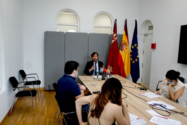 Empleo ayudará con 500 euros a la contratación de personal del hogar que facilite la conciliación - 2, Foto 2