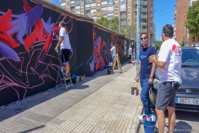 14 artistas plasmaron sus obras en la exhibición de arte urbano de Graffiti y Street Art - 1, Foto 1