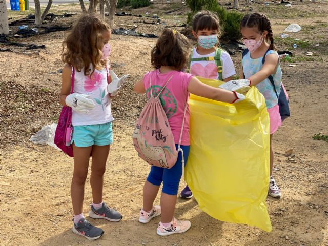 Enseñan a escolares de Dolores de Pacheco a reciclar y les conciencian de la importancia de la limpieza urbana - 1, Foto 1