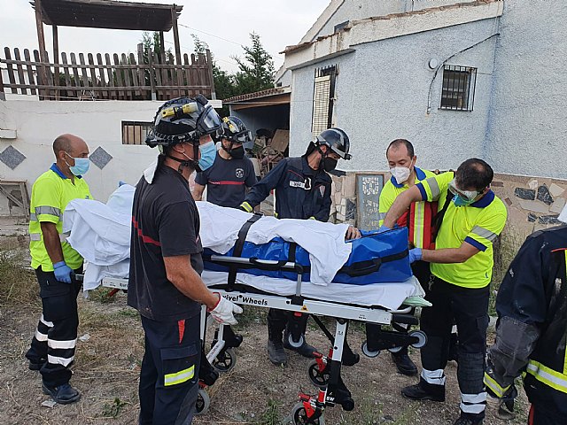 Un hombre resulta gravemente herido al caer a una piscina vacía, en Cieza - 2, Foto 2