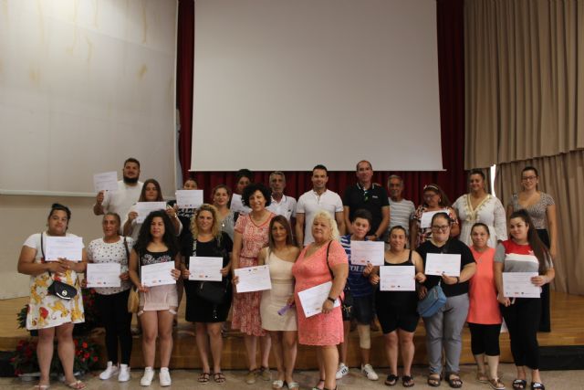 Veinte alumnos del Programa de Mejora de la Empleabilidad ´Currélatelo´ Puerto Lumbreras 2022 finalizan sus estudios - 1, Foto 1