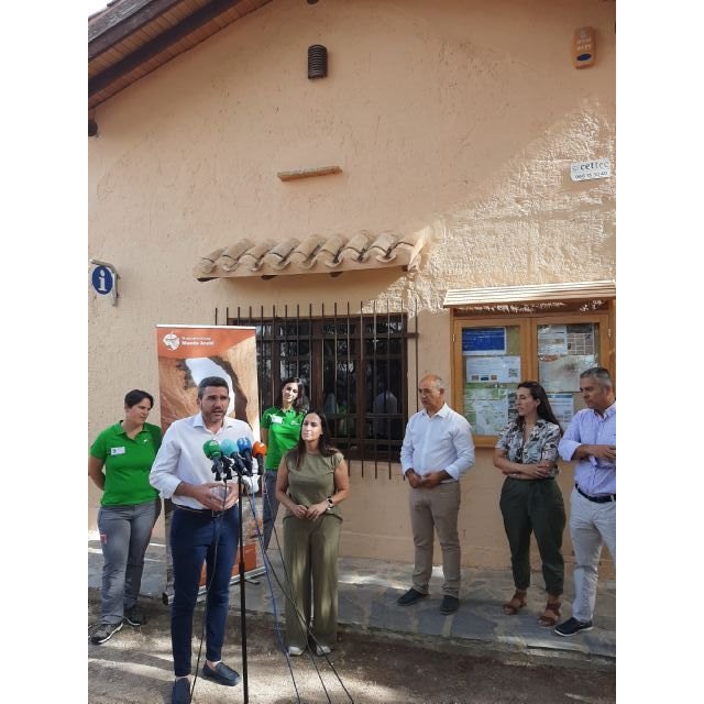 Comunidad y Ayuntamiento de Yecla ponen en marcha el punto de información al visitante del Monte Arabí - 2, Foto 2