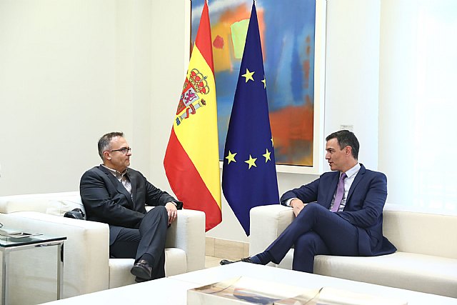 El presidente Pedro Sánchez y Dan Staner, el vicepresidente de Moderna. | Foto: Moncloa/Fernando Calvo, Foto 1
