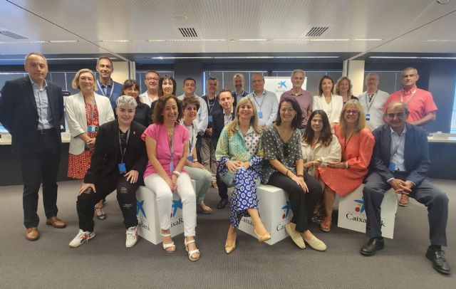 CaixaBank organiza una jornada con sus entidades colaboradoras para impulsar los microcréditos en la Región de Murcia - 2, Foto 2