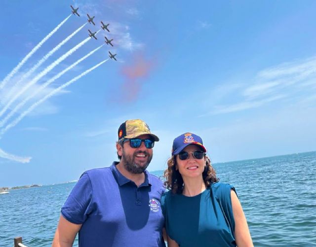 López Miras asiste en San Javier al festival aéreo ‘Aire25’, que rinde homenaje a los 40 años de la Patrulla Águila - 2, Foto 2
