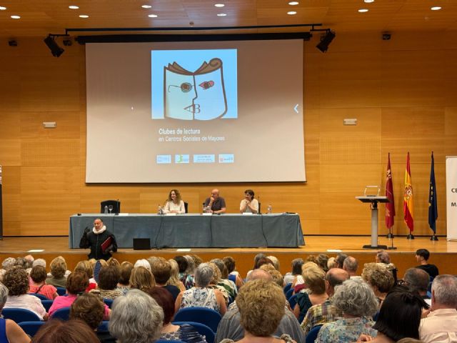 El Ayuntamiento de Murcia clausura el curso 2025/2026 de los Clubes de Lectura de los Centros Sociales de Mayores - 2, Foto 2