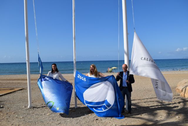 Izada de banderas azul y Q de calidad en Mazarrón - 1, Foto 1