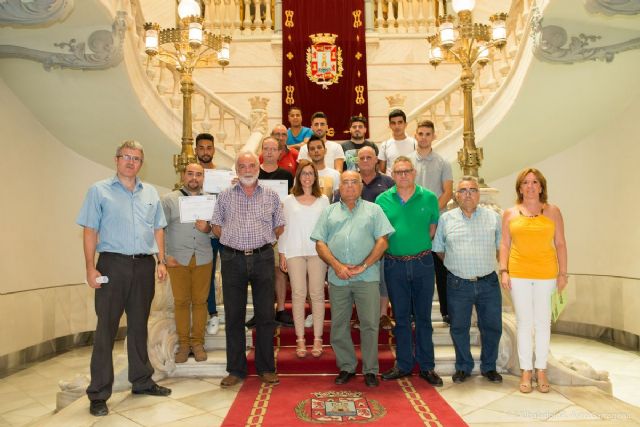 Doce alumnos de la ADLE certifican su formación en mantenimiento urbano tras sus trabajos en Los Dolores - 2, Foto 2