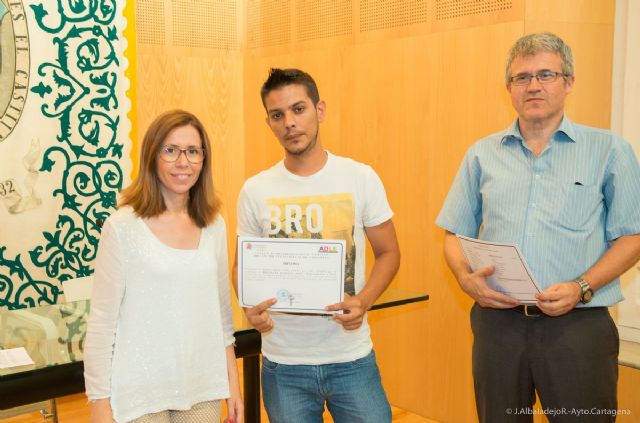 Doce alumnos de la ADLE certifican su formación en mantenimiento urbano tras sus trabajos en Los Dolores - 4, Foto 4