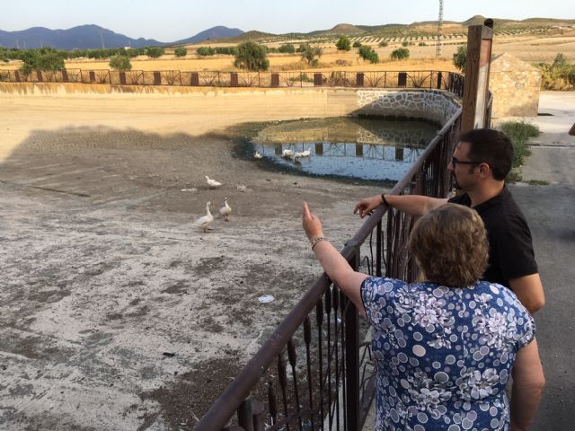 El PSOE solicita la reparación urgente del estanque de Doña Inés para evitar la pérdida de este espacio natural - 2, Foto 2