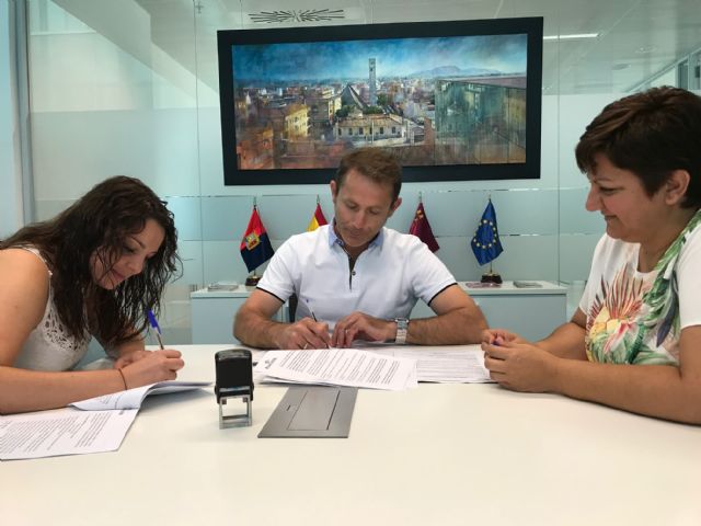 El Ayuntamiento de Torre Pacheco firma un convenio de colaboración con la Asociación Festera Comisión de Fiestas de El Jimenado - 4, Foto 4