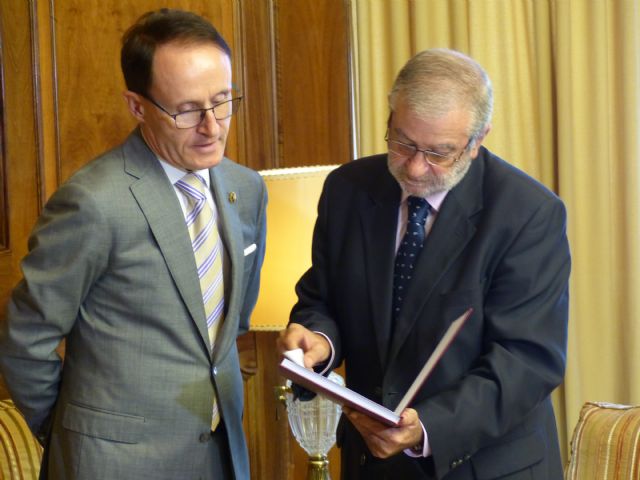 El presidente de la Asamblea califica de absolutamente insuficiente el número de fiscales en la Comunidad de Murcia - 1, Foto 1