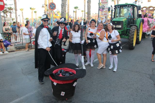 El desfile de carrozas cirra el programa de fiestas en honor a San Pedro - 5, Foto 5