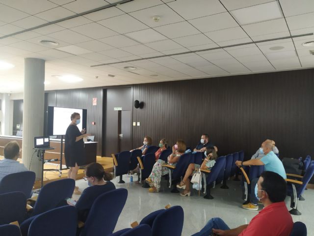 Los concejales de San Pedro del Pinatar se forman en igualdad para la creación de políticas locales - 2, Foto 2