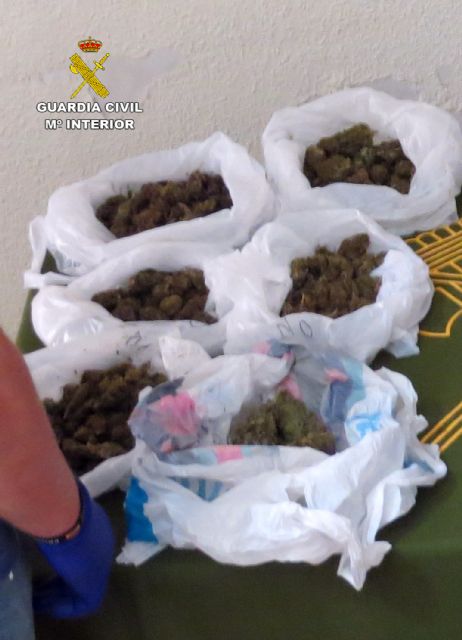 La Guardia Civil desmantela en Librilla un punto de venta de drogas itinerante - 2, Foto 2