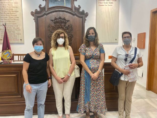 El Ayuntamiento y ONCE hacen un llamamiento a los vecinos que quieran ser voluntarios y presten su tiempo de forma solidaria a las personas con discapacidad visual que lo necesiten - 1, Foto 1