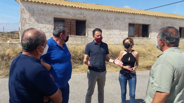 Fulgencio Gil exige que se proceda de forma urgente al mantenimiento, limpieza y desbroce de la zona de la antigua carretera de Águilas a su paso por Purias - 1, Foto 1