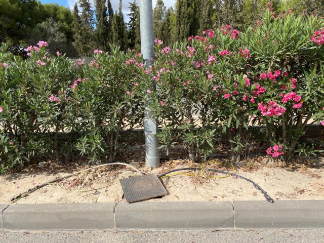El Ayuntamiento procede a la reparación del cableado sustraído en Roldán - 3, Foto 3