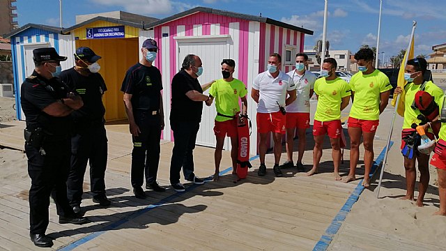 El concejal de Seguridad Ciudadana agradece a los socorristas y voluntarios de Protección Civil su labor para garantizar la seguridad en las playas - 2, Foto 2