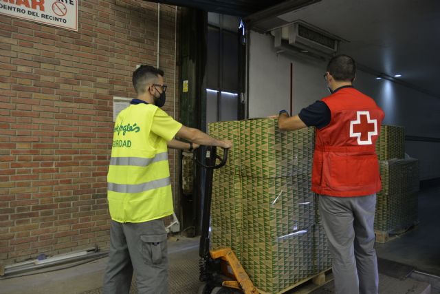 El Corte Inglés dona 1.745 kilos de productos básicos en el hogar a familias refugiadas atendidas por Cruz Roja en la Región de Murcia - 1, Foto 1