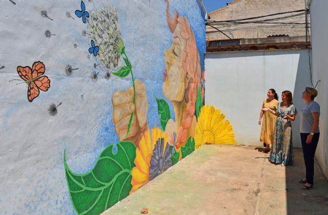 El CAVI de Las Torres de Cotillas se pone guapo gracias al talento de sus usuarias - 3, Foto 3