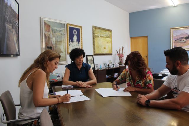 El Ayuntamiento de Puerto Lumbreras renueva su compromiso con el baile a través de la firma del convenio con la Asociación Riá Pitá - 2, Foto 2