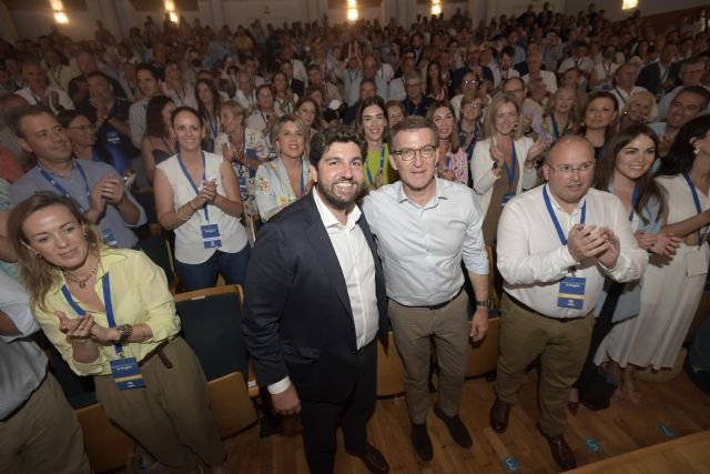 López Miras: El PP está más fuerte, sólido e ilusionado para trabajar con el único objetivo de mejorar la vida de los ciudadanos de la Región - 2, Foto 2