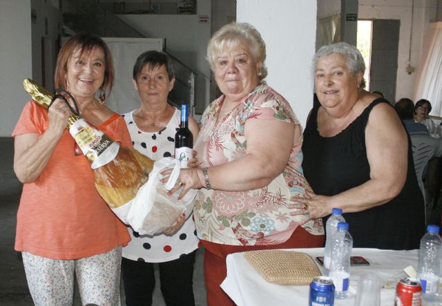 Merienda de hermandad de la Asociación de Mayores 'Salvador del Mundo' de Calzada de Calatrava - 2, Foto 2