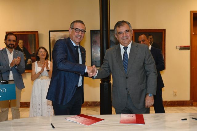 La Universidad de Murcia y la Comunidad Autónoma firman el convenio de integración de los estudios de Enfermería de Cartagena - 1, Foto 1
