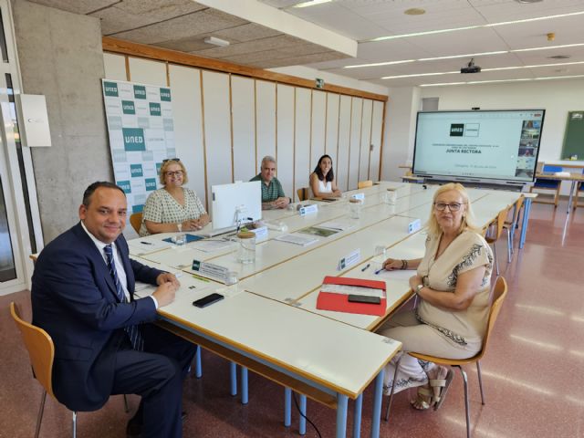 Se comenzará a impartir el Grado de Educación Infantil de la UNED en el aula Universitaria de Yecla - 2, Foto 2