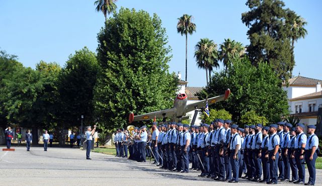 Sevilla El coronel Luis Alberto Parallé Lorente toma posesión como nuevo jefe en Tablada en Sevilla - 3, Foto 3