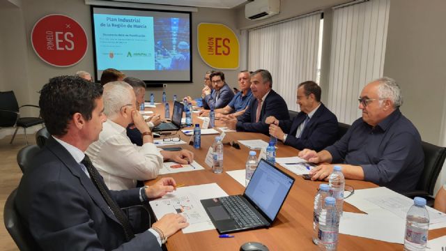 El Gobierno regional traslada a los empresarios agroalimentarios las mejoras en posicionamiento internacional, captación de inversiones y aumento de las exportaciones que recoge el Plan Industrial - 1, Foto 1