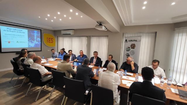 El Gobierno regional traslada a los empresarios agroalimentarios las mejoras en posicionamiento internacional, captación de inversiones y aumento de las exportaciones que recoge el Plan Industrial - 2, Foto 2