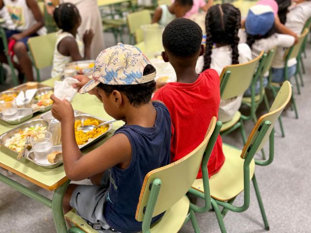 Más de 3.500 menores disfrutan de un verano de ocio saludable y educativo en las escuelas de verano de Servicios Sociales - 4, Foto 4