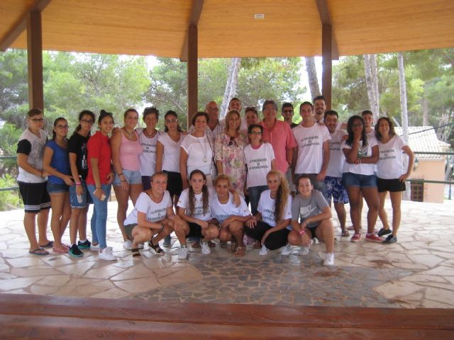 Una veintena de jóvenes participan en un programa de prevención de drogodependencias en Canteras - 1, Foto 1