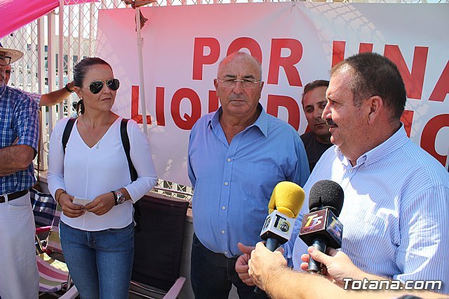 El alcalde de Totana se ofrece a mediar en el conflicto entre los socios cooperativistas productores de almendra y COATO, Foto 1
