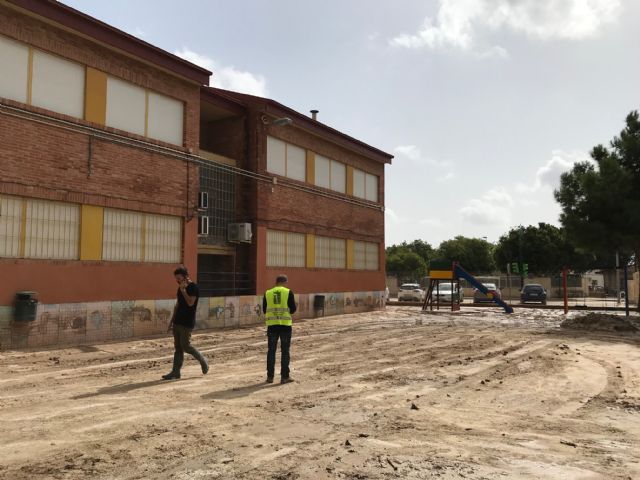 El colegio El Alba de Roldán y el colegio de Los Olmos, permanecerán cerrados mañana lunes - 2, Foto 2