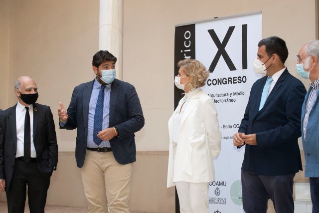 El presidente López Miras recibe al comité organizador del XI Congreso Internacional Docomomo Ibérico - 1, Foto 1