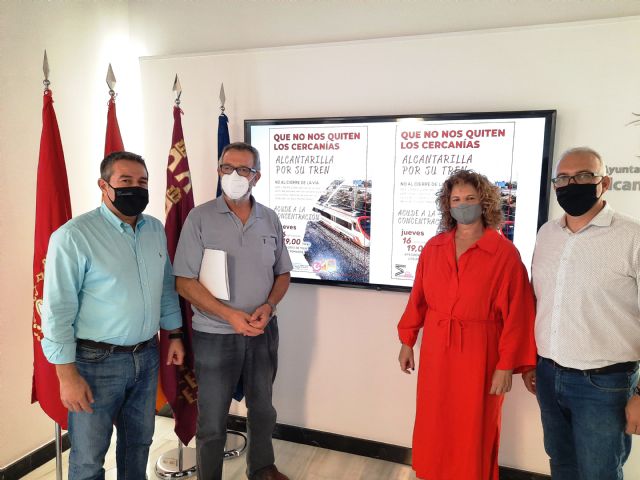 El Ayuntamiento apoya la concentración a favor de mantenimiento del tren de cercanías Murcia-Águilas - 1, Foto 1